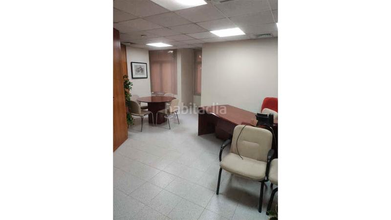 Foto 941511c9-ded3-45fa-97d9-799150d9b5be. Bureau dans enrique segura otaño 11 dans Pardaleras Badajoz