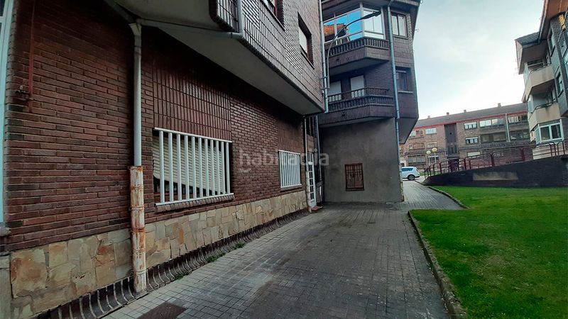 Foto ca0831d8-113e-4eb8-bea0-b895dbedb7b6. Piso en pl. polideportivo excelente oportunidad para adquirir una casa en venta en la localidad de la robla en león. no dejes pasar esta gran ocasión de adq en Robla (La)