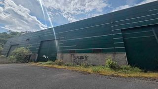 Capannone industriale in La cuadriella, zona b, 102. Nave industrial en la localidad de mieres en asturias. con una s
