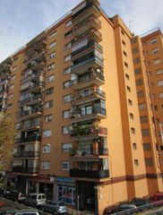 Appartement  Monturiol 27. Excelente oportunidad para adquirir un piso en venta de  tres ha