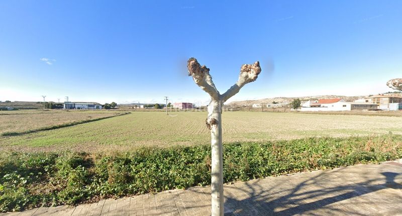 Foto 8a564194-3f56-4d62-8ad3-f7fd69beb4e5. Terreno residencial en ue.-3 pgou magallon excelente oportunidad para adquirir un suelo en la localidad en zaragoza. no dejes pasar esta gran ocasión de adquiri en Magallón