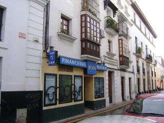 Local Comercial a Virgen de los milagros 137. Descripción local comercial en el puerto de santa maría cádiz. i