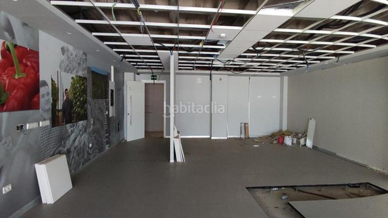 Foto df3da813-ae76-47b6-afc1-091b6c5e46a0. Oficina en santiago de santiago 38 excelente oportunidad para adquirir tu oficina en la localidad en almería. con una superficie de 168 m. este es en Roquetas de Mar