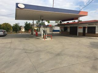 Büro in Bailen 58. Gasolinera ubicada estratégicamente en mengíbar, jaén, esta esta