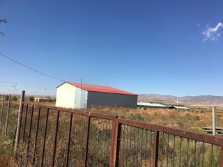 Fabrikhalle in Naves en las tiesas finca 14. Gran oportunidad de comprar una nave industrial en la localidad