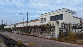 Industrial building in El muelle. Nave industrial en la localidad de valencia de alcantara en cáce