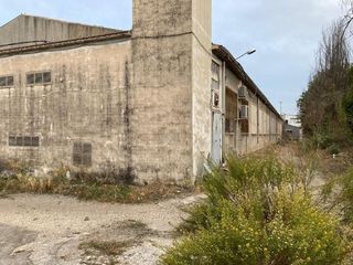 Capannone industriale in Fageca 5. Gran oportunidad de comprar una nave industrial en la localidad