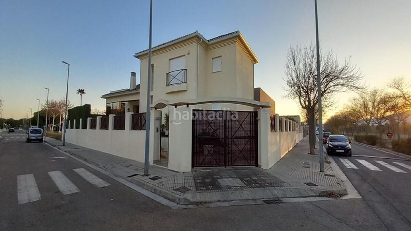 Foto 2a668821-84e4-473d-bde0-b6113905b13d. Xalet a rupert chapi 2 a Park Nord - Casona Gandia