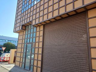 Nau industrial  Aznalcazar 5. Descripción nave industrial adosada en la avenida de aznalcázar,