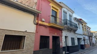 Piso en Calle sant bru 15. Excelente oportunidad para adquirir un piso en venta de  cuatro