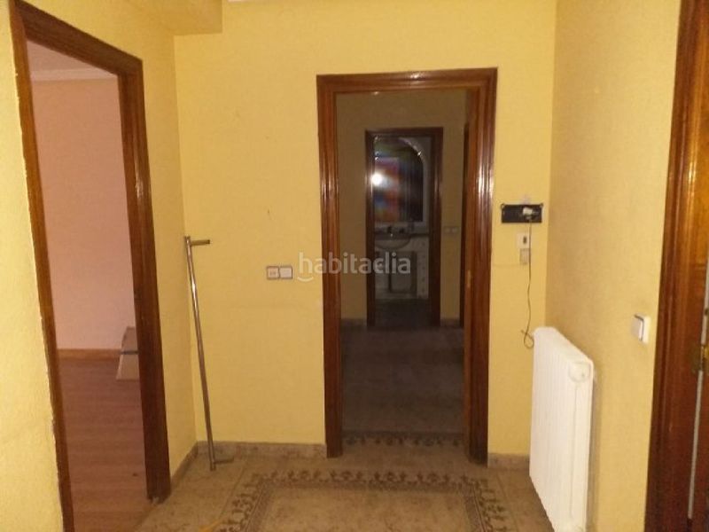 Foto 1e29f4f7-2799-4d2b-bd00-dad724208fd5. Flat in pza santa barbara 2 in Bembibre