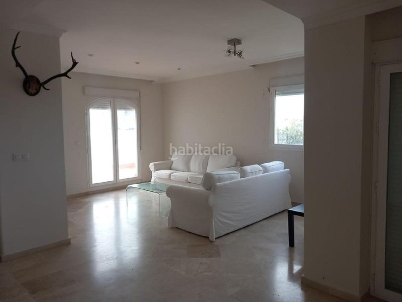 Foto 681f471c-af80-45a7-91d7-7bc87a011c5c. Pis a av reina sofia 23 a Costa Ballena Golf Rota