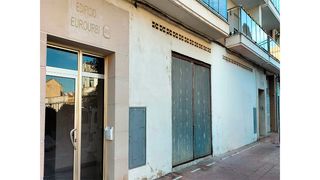 Geschäftsraum in Ronda alzira 48. Local comercial en la localidad de algamesi en valencia. con una