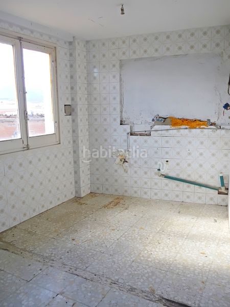 Foto e0a66dc2-19ed-493e-a947-cc05b8efab08. Piso en del horno 10 excelente oportunidad para adquirir una casa en venta en la localidad de aguaron en zaragoza. no dejes pasar esta gran ocasión de en Aguarón