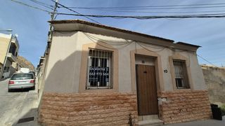 Maison  Arriba 10. Excelente oportunidad para adquirir una casa en venta de  dos ha