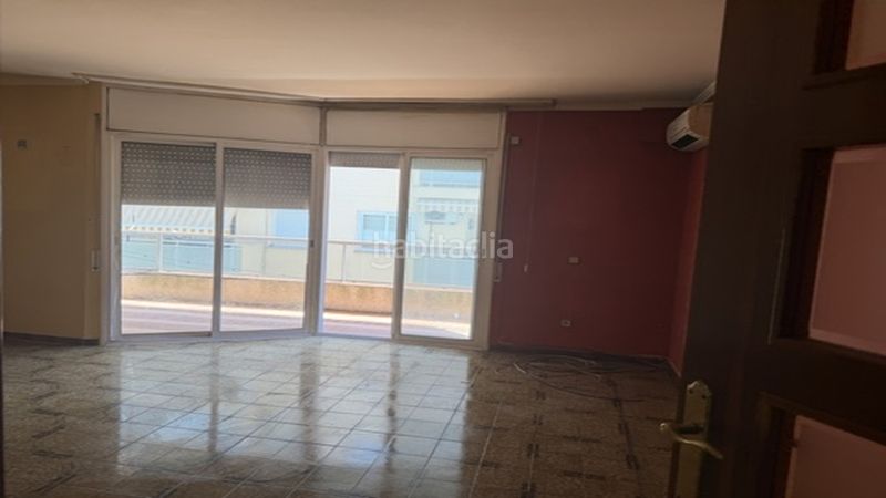 Foto 837a97be-cb2a-484f-8859-499053ac67fb. Pis a Calafell platja Calafell