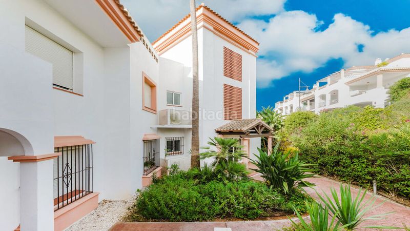 Foto 3f7585a7-619d-4a7e-a612-b28188a6342d. Piso en urbaniz. altavista descripción vivienda en san roque. vivienda tipo dúplex situada en la urbanización altavista de alcaidesa, en san roque cádiz. con en La Alcaidesa