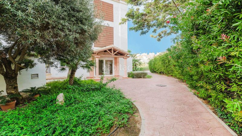 Foto 63c10e98-f4ca-4dc5-8482-57d7ce416b39. Piso en urbaniz. altavista descripción vivienda en san roque. vivienda tipo dúplex situada en la urbanización altavista de alcaidesa, en san roque cádiz. con en La Alcaidesa