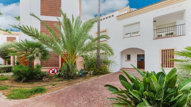Foto 938c30a3-f6f2-4271-84f5-8b8c619f6be1. Piso en urbaniz. altavista descripción vivienda en san roque. vivienda tipo dúplex situada en la urbanización altavista de alcaidesa, en san roque cádiz. con en La Alcaidesa