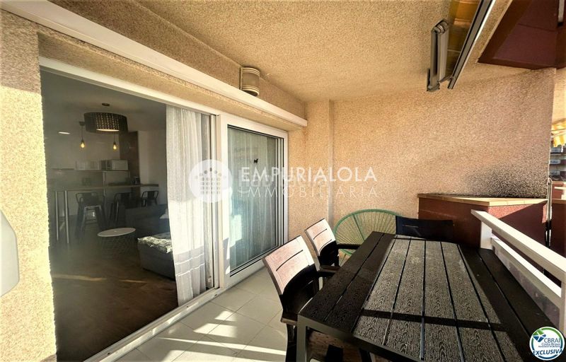 Foto 9f2f63a1-fe62-4da1-8346-f002411c98bf. Apartament a calle merce rodoreda a Puig Rom-Canyelles-Almadrava Roses