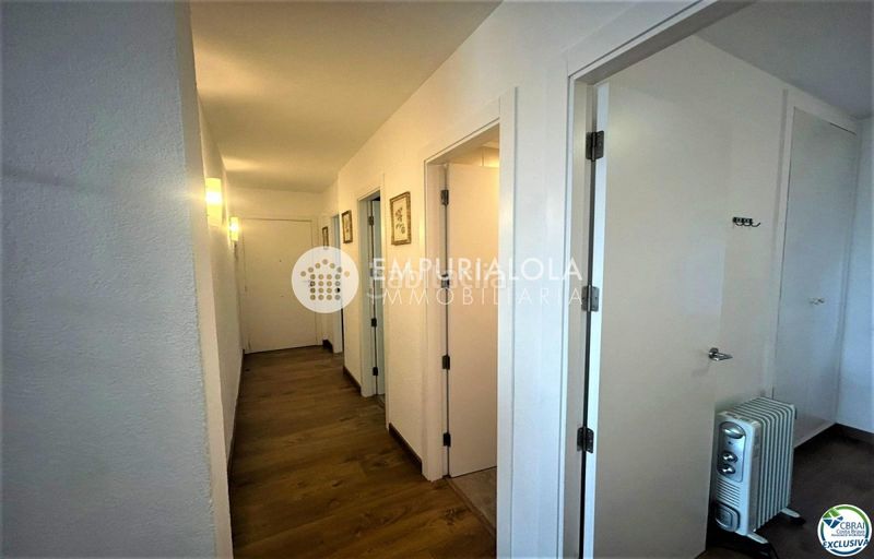 Foto a14f5357-47ec-452f-8896-43276c2a0dbb. Apartament a calle merce rodoreda a Puig Rom-Canyelles-Almadrava Roses