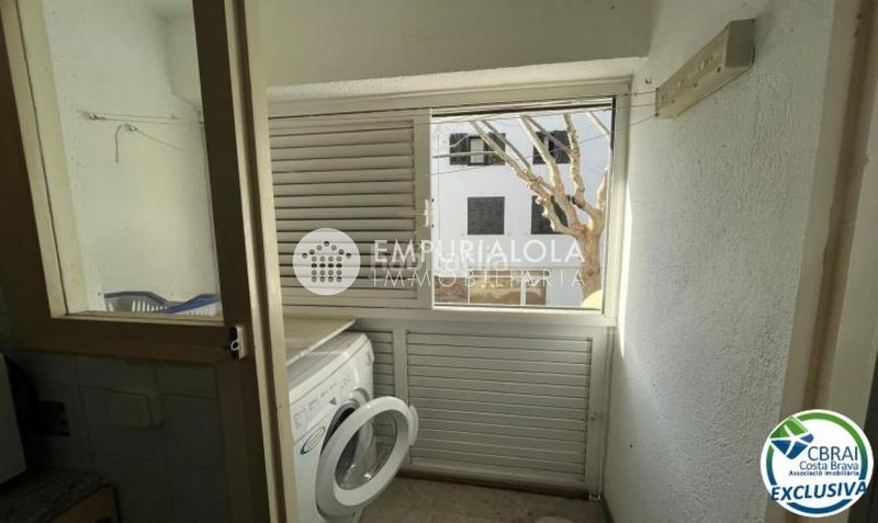 Foto a723ed5a-1b57-4289-8da4-4880229a07c3. Apartament a avenida caritat serinyana a Cadaqués
