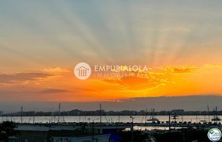 Apartamento en Carrer merce rodoreda. Magnifico piso a 200 m de la playa con licencia turística