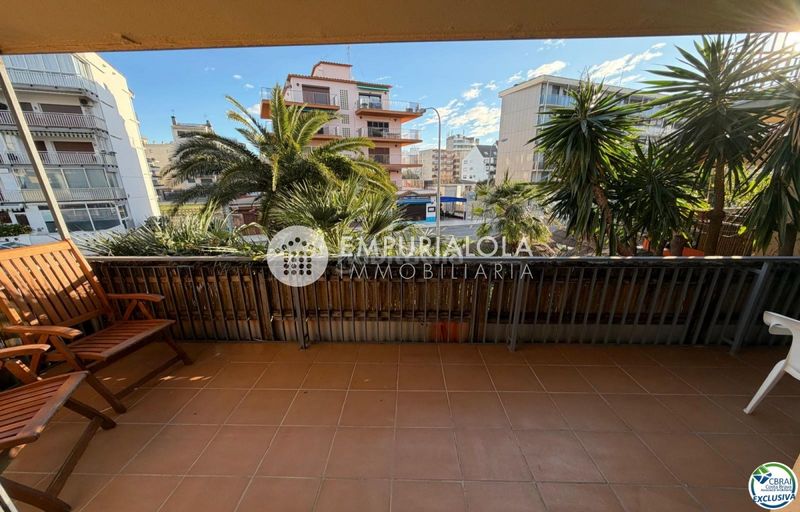 Foto 7110e0df-d1e3-498b-9ba8-be94229ed928. Apartament a avenida bocana a Santa Margarida Roses