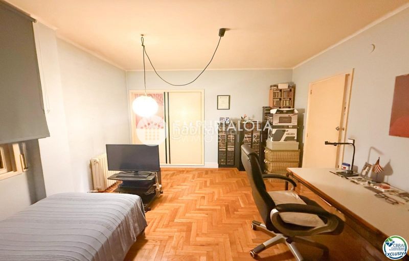 Foto 3c6ba93d-15cd-4a01-8583-310aaf4e9f6d. Apartament a carrer esperanza a Centre Figueres