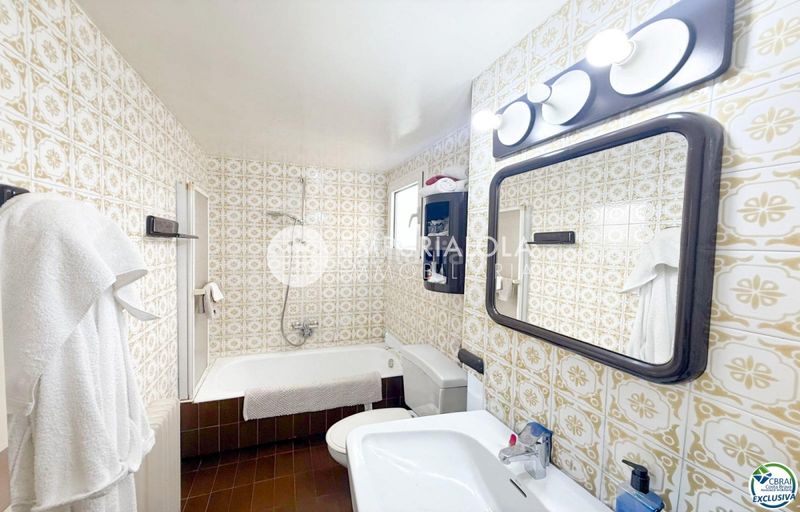 Foto 4303d7a6-6df6-4af6-8c40-5e8f01a775e5. Apartament a carrer esperanza a Centre Figueres