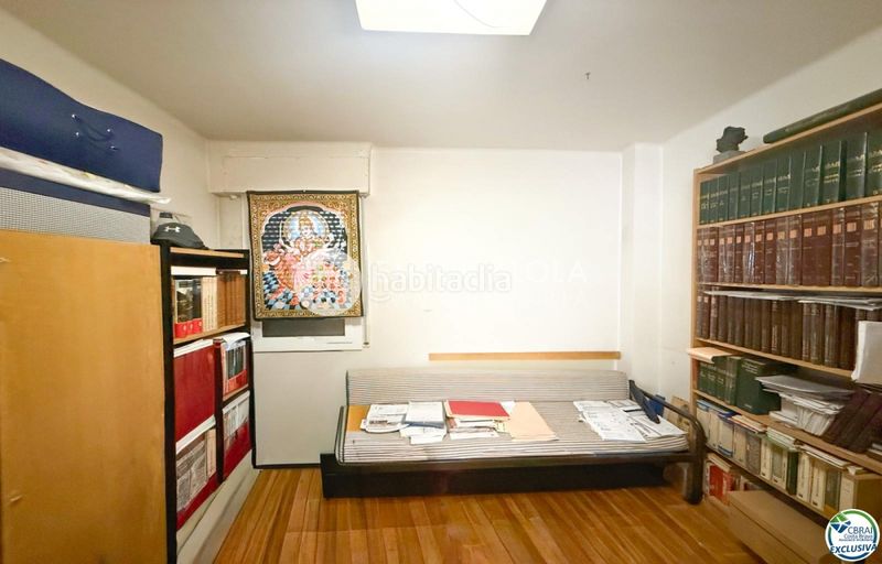 Foto cff03631-21d8-473c-99f0-26e4c2a04232. Apartament a carrer esperanza a Centre Figueres