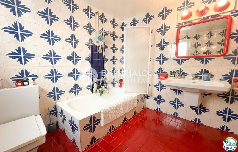 Foto ea885b71-d707-4524-934f-7bb357295774. Apartament a carrer esperanza a Centre Figueres