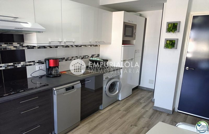 Foto f9a504c2-bceb-4fd9-a3a1-6b714cbf60c1. Apartament a pasaje Alberes a Alberes Empuriabrava