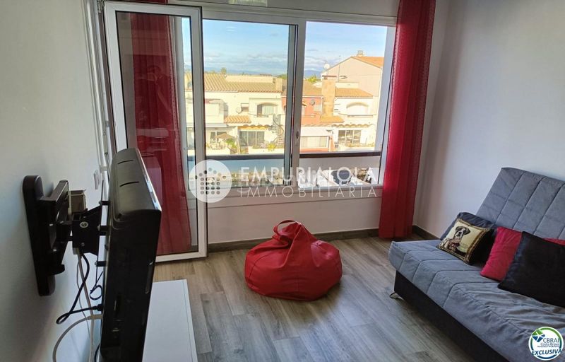 Foto fb73392a-83e2-400a-bd9b-3ef6cc476563. Apartament a pasaje Alberes a Alberes Empuriabrava
