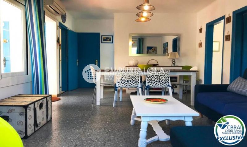 Foto 0280cbdb-8180-449a-98d1-f8e945b58129. Xalet a calle urgell a Nord Roses