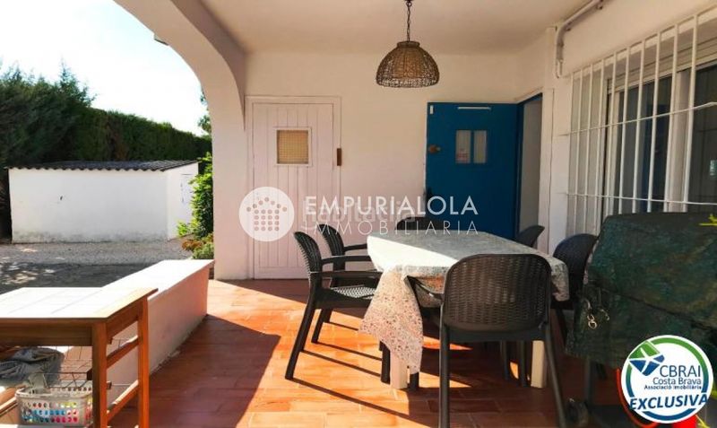 Foto 689ee23a-be01-47e3-817a-2d088493471f. Xalet a calle urgell a Nord Roses