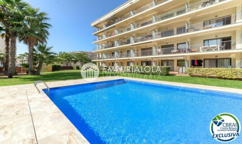 Foto 27f2e436-fc29-40e0-9208-74fb84c7eefe. Apartament a paseo maritim a Salatar Roses