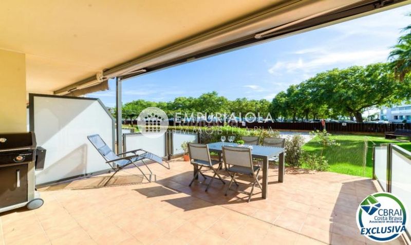 Foto 5235f0b6-1f6d-4208-8365-0bc929217178. Apartament a paseo maritim a Salatar Roses