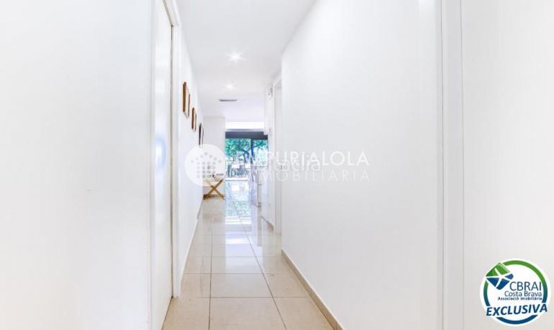 Foto 768a31f8-90fe-49b1-9434-2dc18acccbeb. Apartament a paseo maritim a Salatar Roses