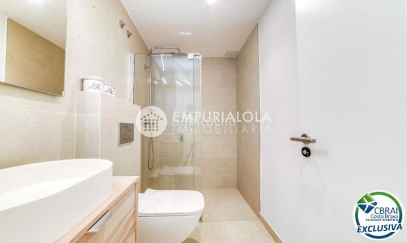 Foto 7f7accbf-fc5c-47f0-9cf5-4c139a1c8b9f. Apartament a paseo maritim a Salatar Roses