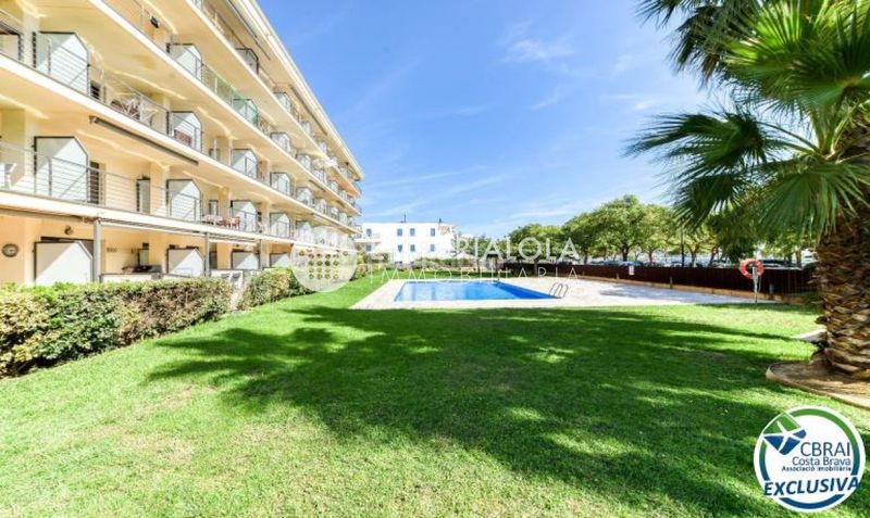 Foto d933d7b3-9f4a-47b7-b268-e4755cadf59c. Apartament a paseo maritim a Salatar Roses