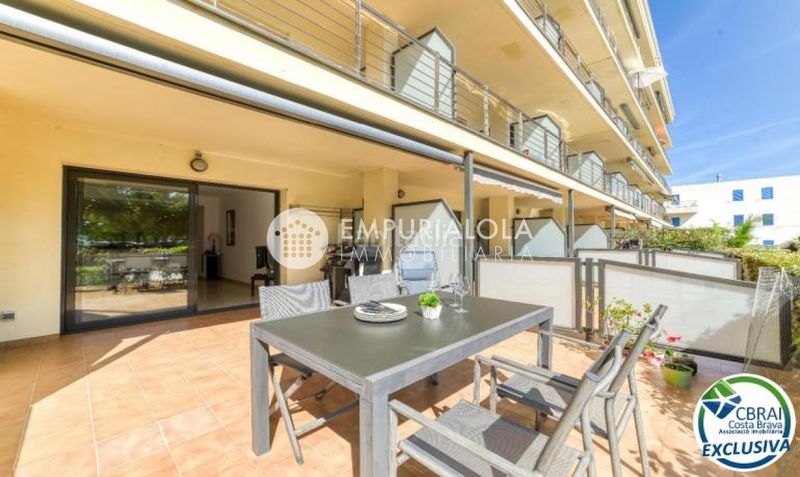 Foto f7001de3-85a2-4f24-8f25-dce70077c8de. Apartament a paseo maritim a Salatar Roses