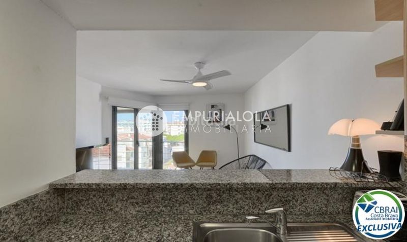 Foto 066c8a71-3b8d-42ef-88a0-46d7020535f3. Apartament a paseo maritimo a Salatar Roses
