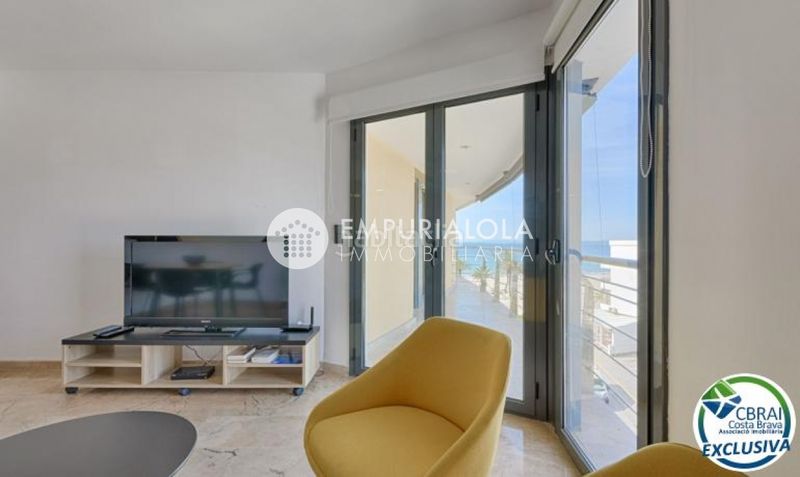 Foto 29448cfa-f203-498d-b083-f2970e0e1798. Apartament a paseo maritimo a Salatar Roses