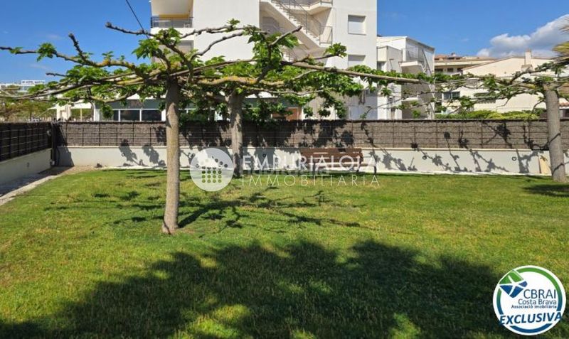Foto 43037fc4-3995-4e46-9361-98a453b52945. Apartament a paseo maritimo a Salatar Roses