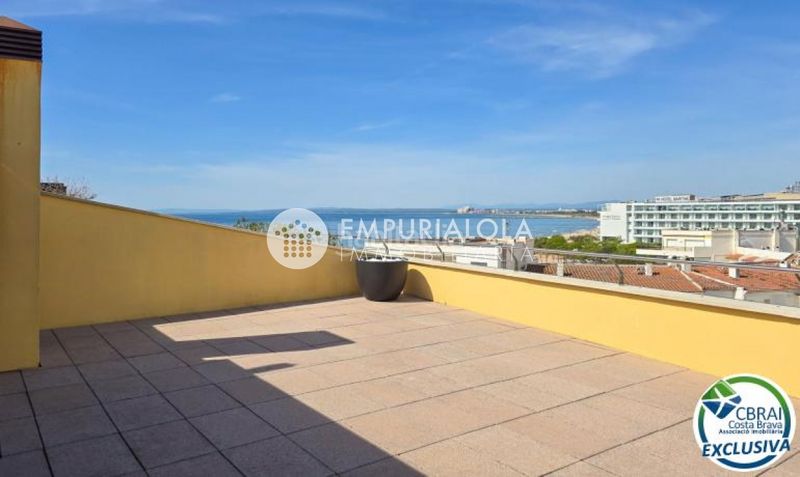 Foto ae0bf960-19a2-4761-a311-631f59c09254. Apartament a paseo maritimo a Salatar Roses