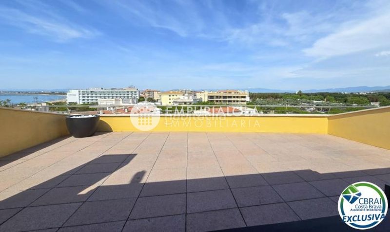 Foto bfc7e87b-6fce-421c-918e-dc82ff0d66e9. Apartament a paseo maritimo a Salatar Roses