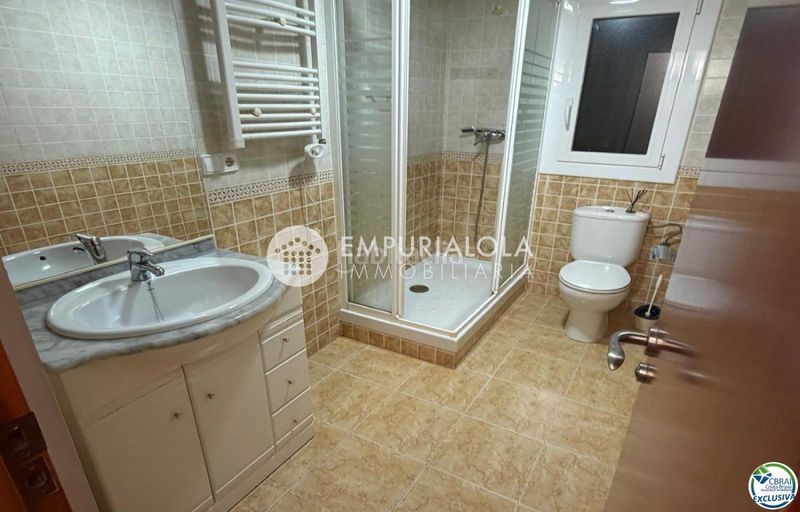 Foto 54bd45fb-3887-4fe3-b44c-3c15d006034d. Apartament a calle monaco a Els Grecs-Mas Oliva Roses