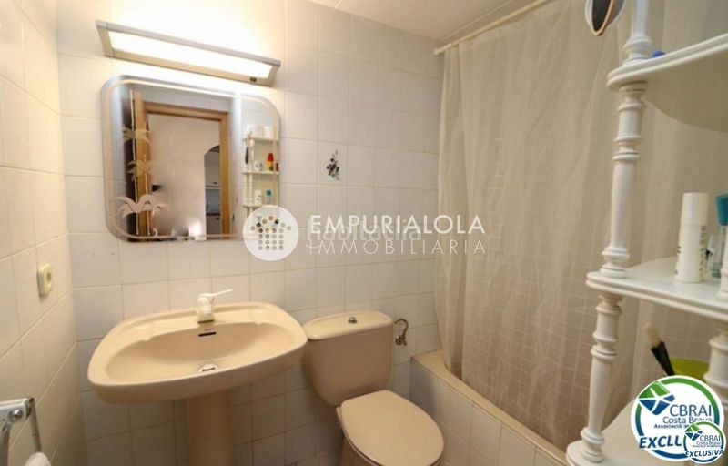 Foto 0c947d07-062e-4cc0-b7ae-e58298e04b3c. Apartament a calle p tipic/fages de climent a Moxó - Sant Mori Empuriabrava
