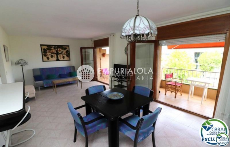 Foto 197eb3cd-1d94-4b6f-b3d8-645c1482e7e9. Apartament a calle p tipic/fages de climent a Moxó - Sant Mori Empuriabrava
